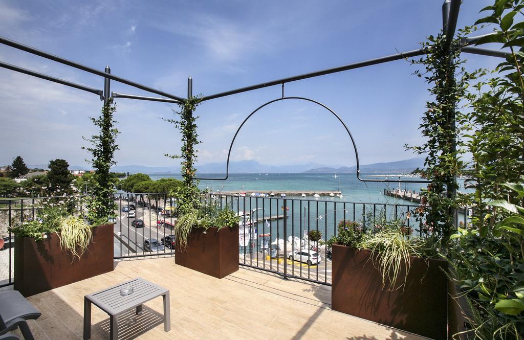 Riviera Carducci Rooms Peschiera del Garda Exterior photo