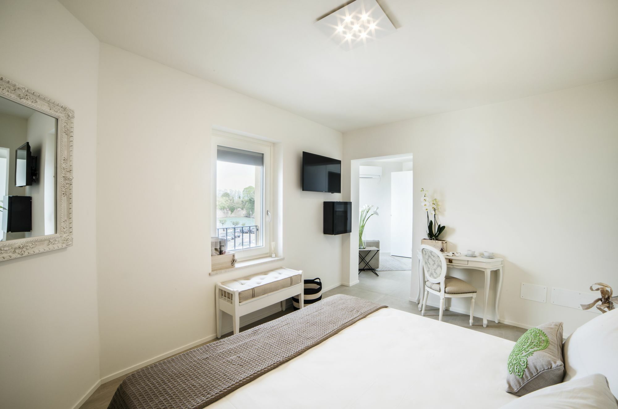 Riviera Carducci Rooms Peschiera del Garda Exterior photo