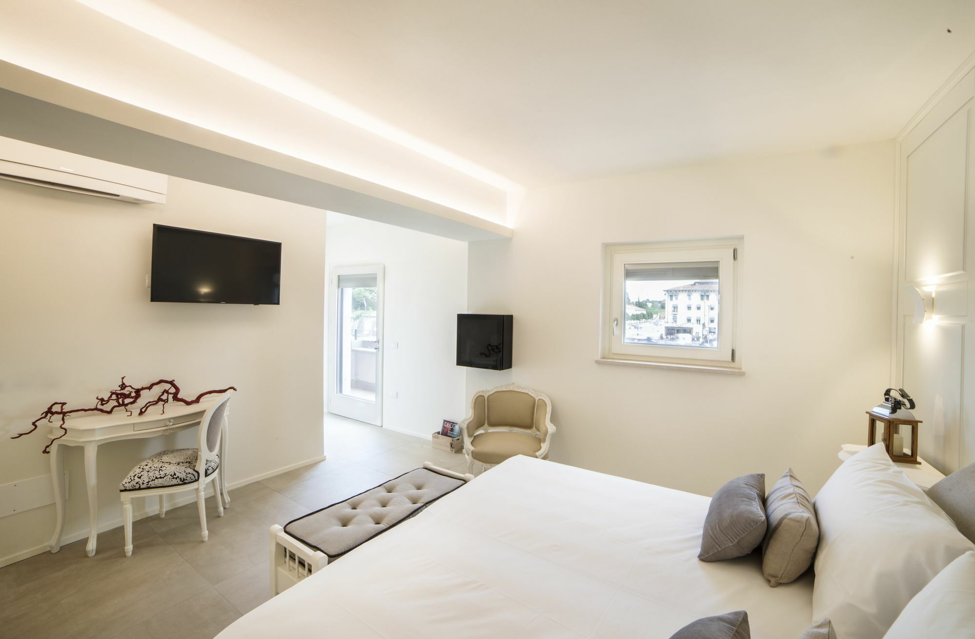 Riviera Carducci Rooms Peschiera del Garda Exterior photo